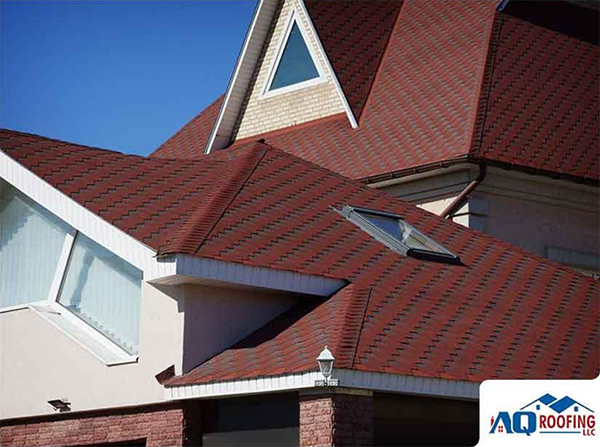 What You Need to Do During a Roofing Emergency